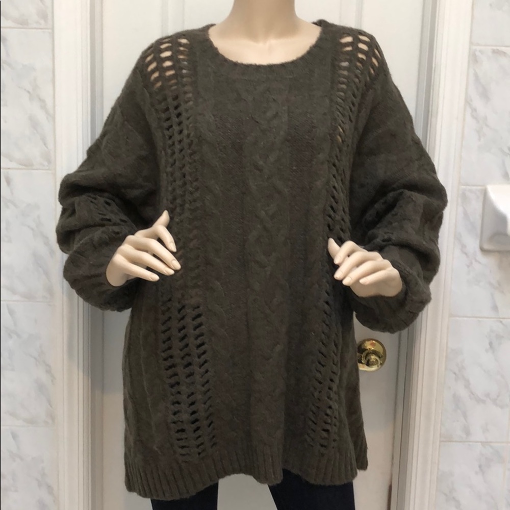OLIVE TUNIC SWEATER TOP - Picture 4 of 8